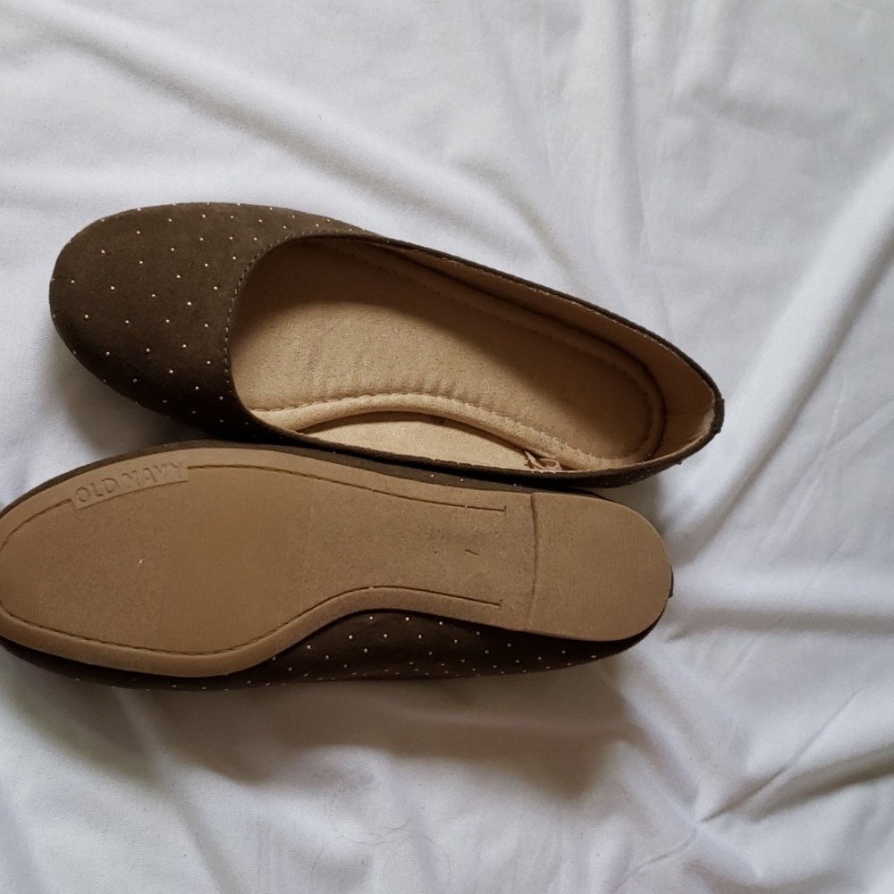 Shoes - Picture 4 of 4